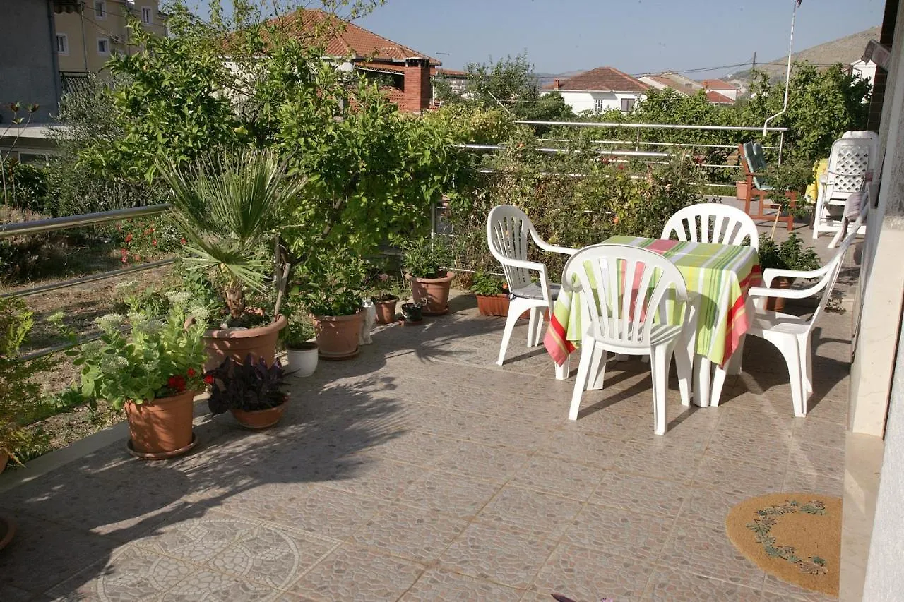 House Peri Apartman Trogir
